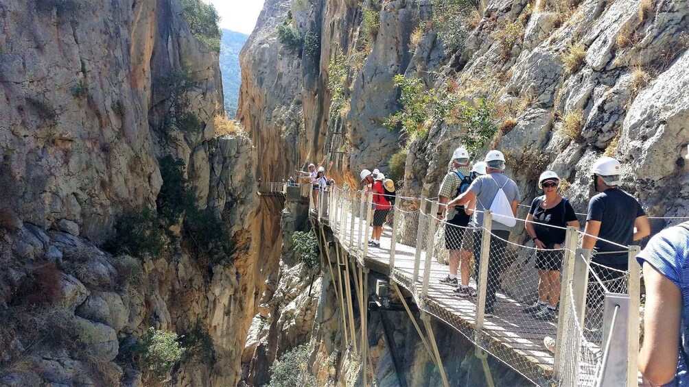 Picture 4 for Activity Ardales: Caminito del Rey Group Walking Tour