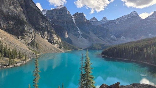 From Banff/Canmore: Shuttle to Moraine Lake and Lake Louise