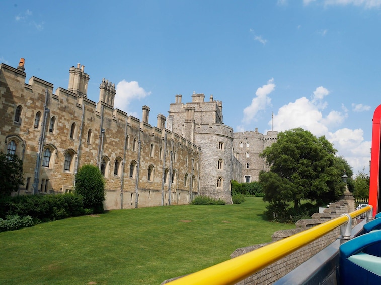 Tootbus Windsor Discovery Hop-on Hop-off Bus Tour