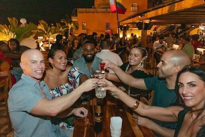 Tour notturno dei pub crawl-last call for Alcohol-Cartagena (bar/club)