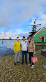 Private tour in Tesla, Zaandam, Zaanse Schans & Volendam.