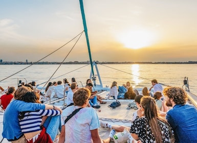 visit estadio mestalla Valencia: Catamaran Cruise with Sunset Option
