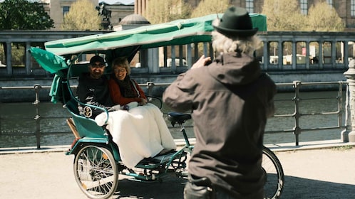 Promotion Daily First Berlin Rickshaw 3,5 Hours Highlights