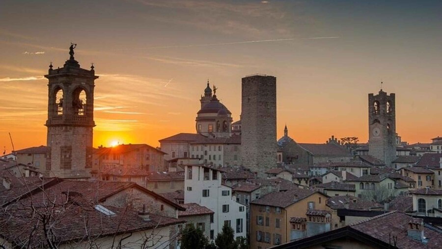 Bergamo : Highlights Private Walking Tour