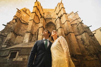 Barcelona: Barcelona: Gothic Quarter Private Photoshoot Experience