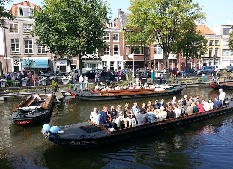 Picture 1 for Activity The Hague: City Canal Cruise