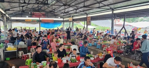 Lai Chau: Colourful Ethnic Market of San Thang on Sunday