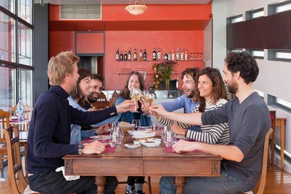 Lisbon : Food & Fado Tour