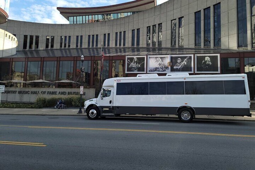 Explore Nashville by Bus with Ryman & Country Music Hall of Fame Upgrade Option