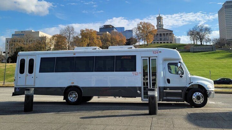 Explore Nashville by Bus with Ryman & Country Music Hall of Fame Upgrade Option
