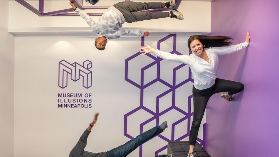 Mall of America: Museum of Illusions Entry Ticket