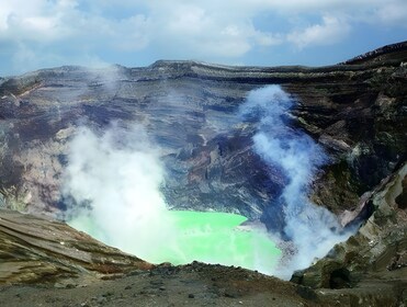 日本：九州一日游：阿苏火山草千里黑川温泉