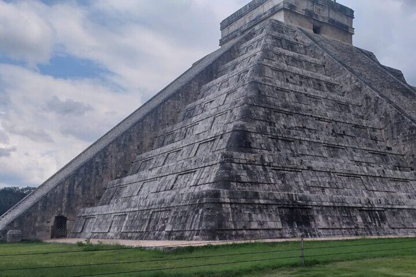 Private Full Day Tour of Chichen Itza and Magical Towns of Yucatan