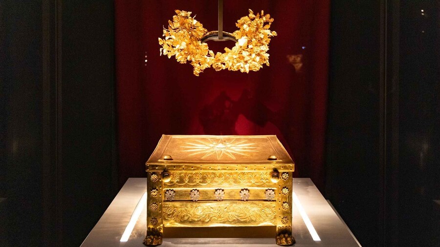 From Thessaloniki: "Macedonian Treasures" Veria-Vergina