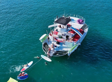 Private Yacht Charter Chica Fun 1 Waterslides all inclusive