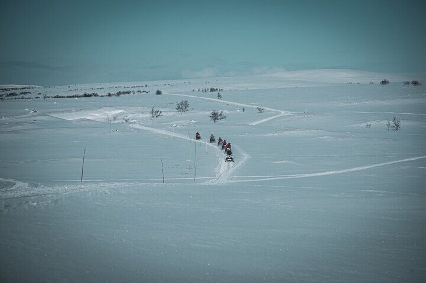 Finnmarksvidda Snowmobile Adventure