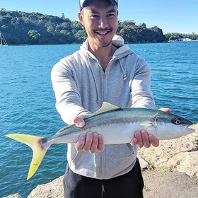 Sydney: Onshore Fishing Experience with Equipment