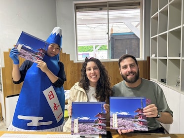 From Tokyo: Mt.Fuji, Lake Kawaguchiko Japanese Calligraphy 1-Day Bus Tour