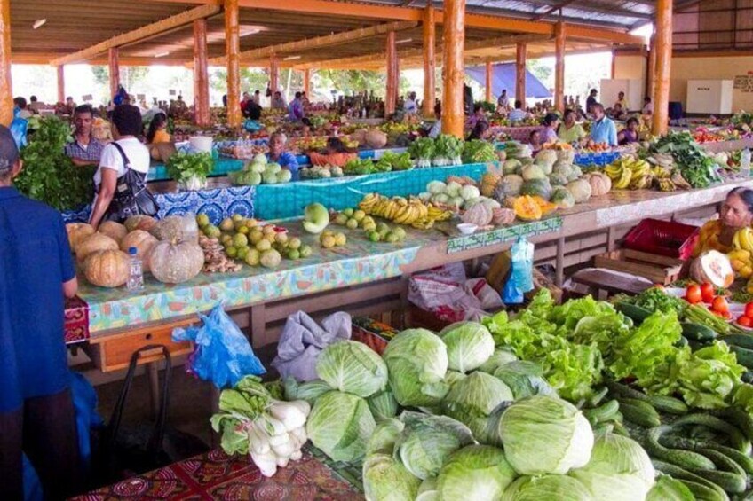 Vegetable & fruit market