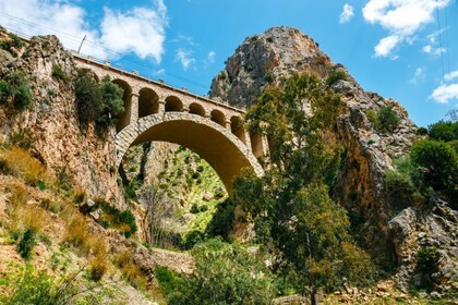 Caminito del Rey และ El Chorro Gorge: ขี่ผจญภัยจากมาลากา