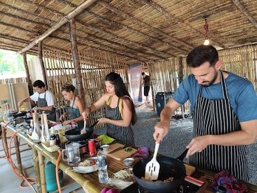Thai Cooking Masterclass with Fresh Daily Menu in Koh Samui