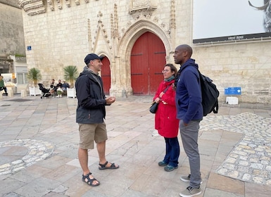 La Rochelle: Private Walking Tour with a Local