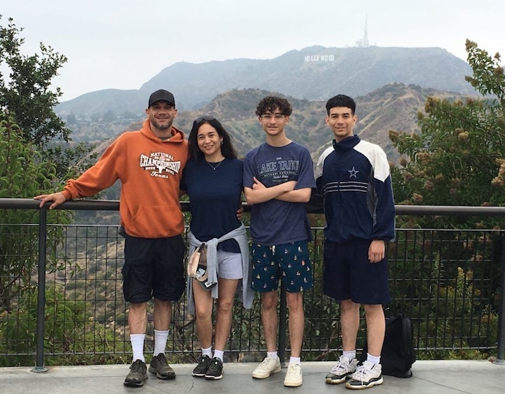 Hollywood Sign Hiking Tour to Griffith Observatory