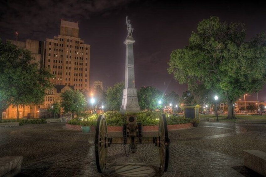 Death Warmed Over: San Antonio Haunted Pub Crawl