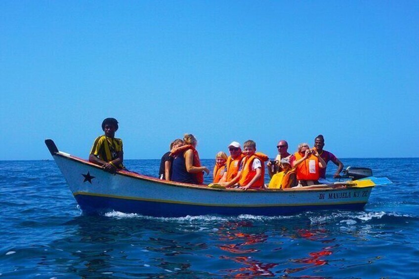 Tarrafal Beach Tour: Boat Trip to the Lighthouse, Snorkel & BBQ Lunch 