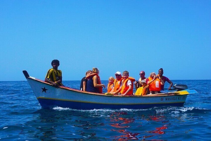 Tarrafal Beach Tour: Boat Trip to the Lighthouse, Snorkel & BBQ Lunch