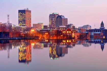 Manchester: Private custom tour with a local guide