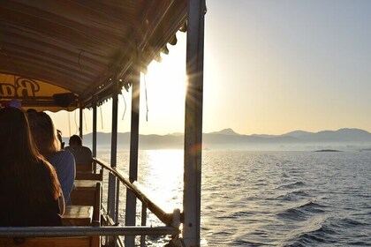 日落之旅馬略卡島：日落乘船遊覽音樂和良好的氛圍