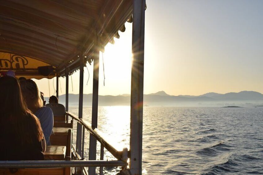 Sunset Tour Mallorca: Sunset boat trip with music & good atmosphere