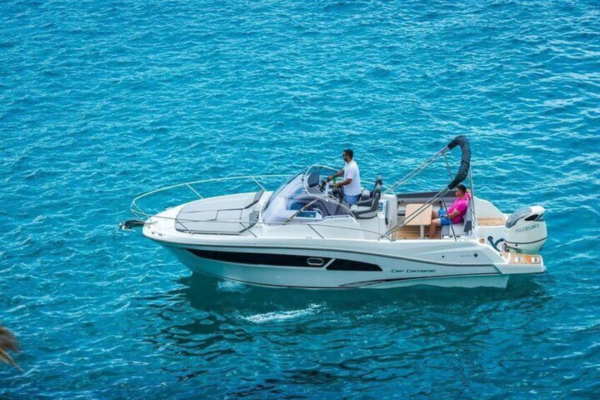 Luxury speedboat CC 9.0 WA - year 2019