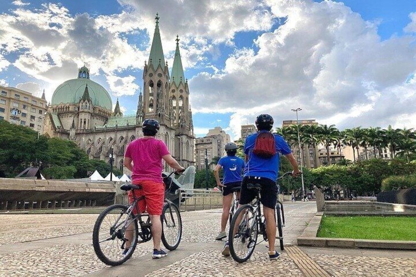 Bike Tour Of São Paulo Historical Downtown 