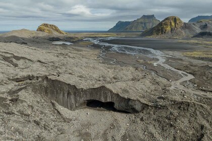 Vik: Katla Glacier Dead Ice Mapping Expedition