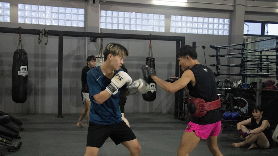 Fun Bangkok Muay Thai Class for Health Confidence and Fitness