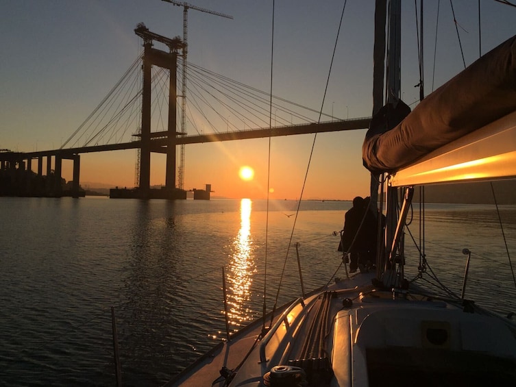 Romantic experience on a sailing yacht in the Vigo Estuary