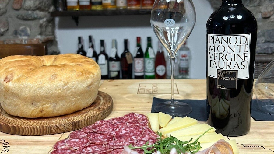 Wine Tasting with Food Pairing at Lake Como