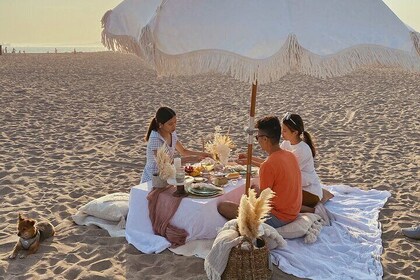 Beach Picnic with a taste of Vietnamese food and drink