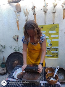 Antigua: Traditional cooking class with a Guatemalan family