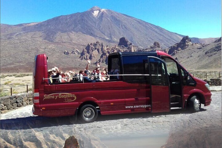 Full Day Guided Tour of Teide by Cabrio Bus 