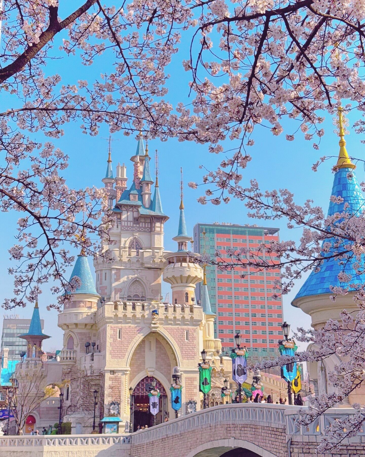 South Korea: Lotte World One Day Pass in Seoul