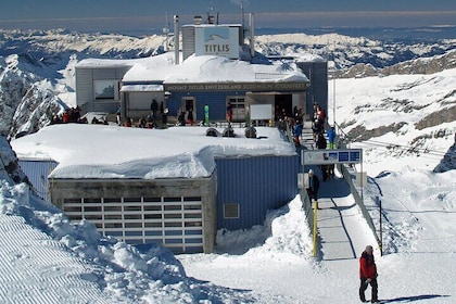 Tour privato in auto al Monte Titlis, Engelberg e Lucerna