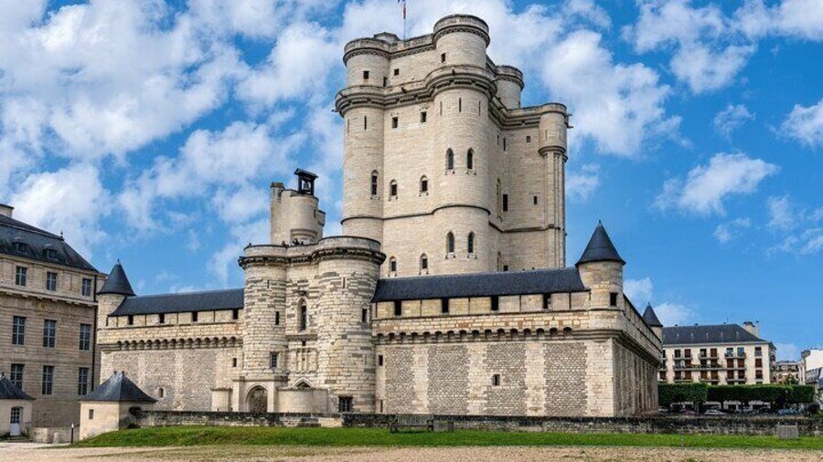 Explore Chateau Vincennes Castle Ticket
