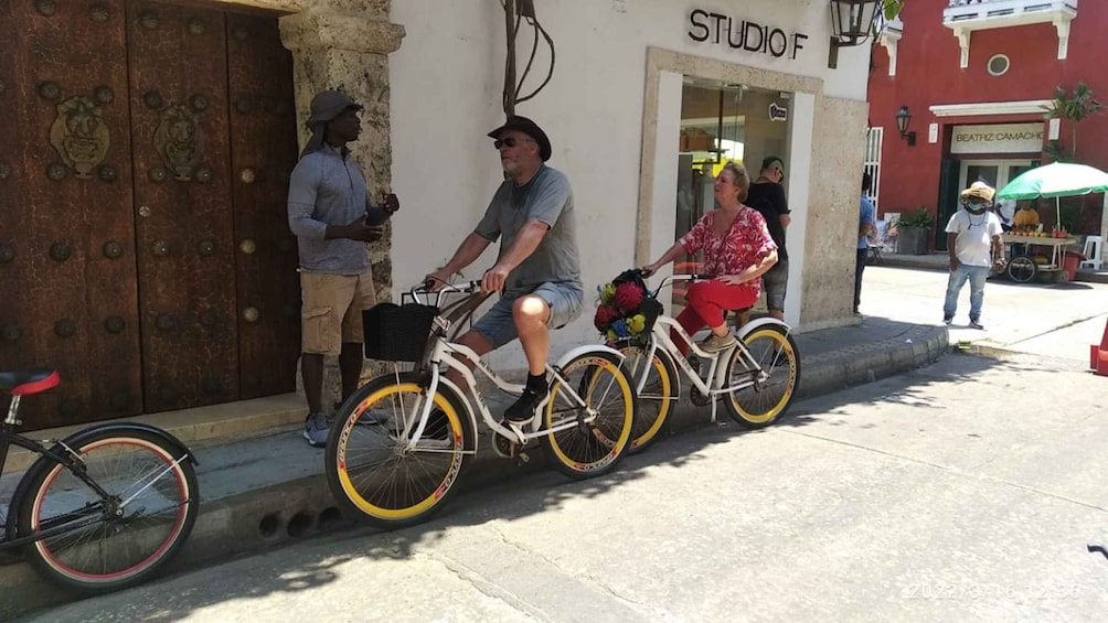 Picture 19 for Activity Cartagena: Mountain Bike Tour Tasting Flavors