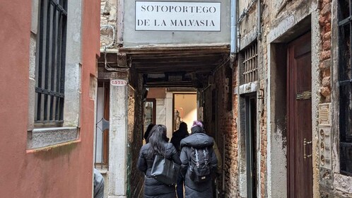 Love & Lust in Venice: A Scandalous Walking Tour
