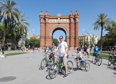 Barcelona: Bike Tour for Families