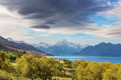 Christchurch: Mt Cook & Tekapo Small-Group Tour (incl Lunch)