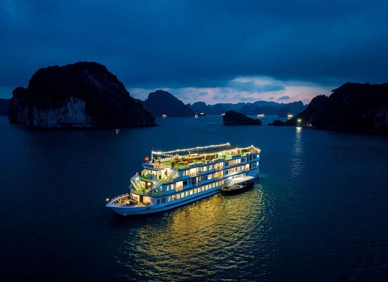 Picture 28 for Activity From Hanoi: 2-Day Halong Bay Cruise with Meals and Kayaking